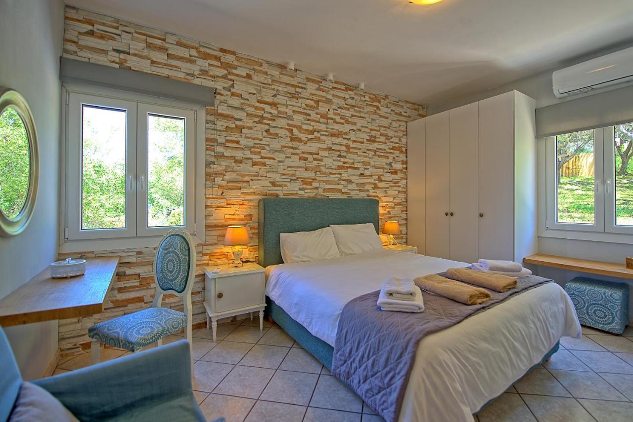 Beachfront Villa Seasun By Posarellivillas Agios Spyridon  Экстерьер фото