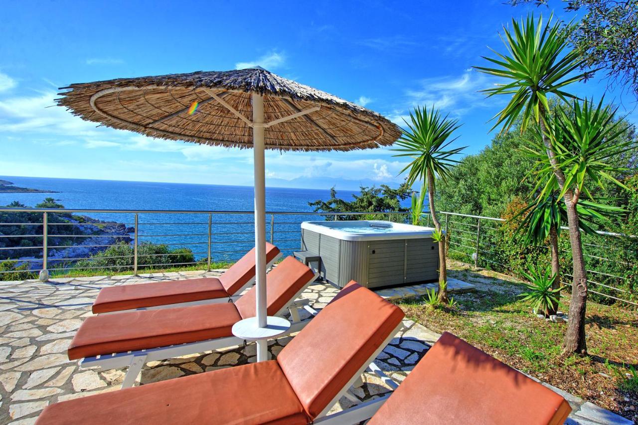 Beachfront Villa Seasun By Posarellivillas Agios Spyridon  Экстерьер фото